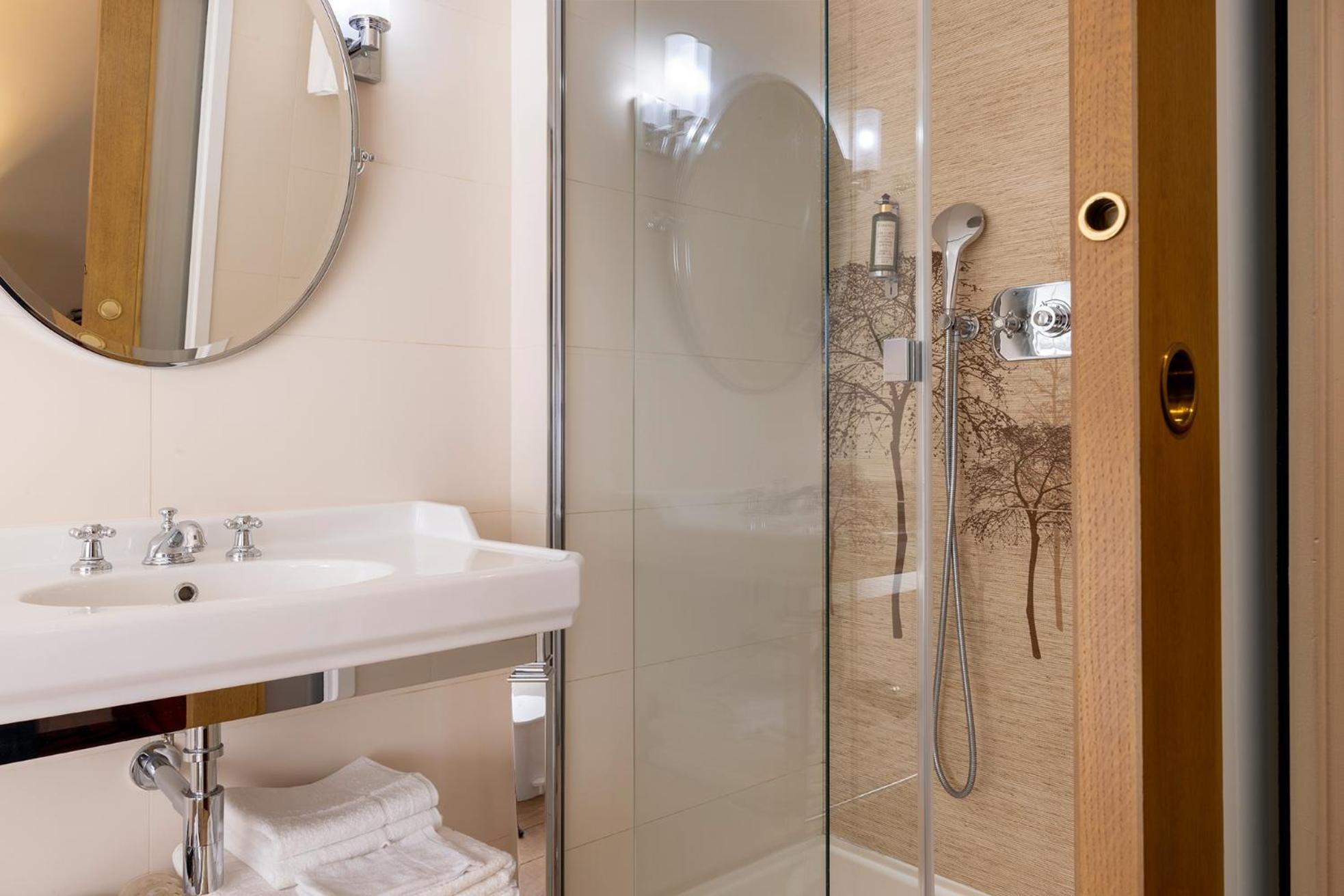 Hotel Muguet Париж Экстерьер фото